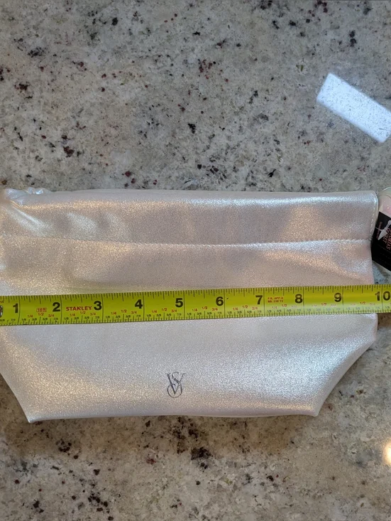 NWT Victoria’s Secret Metallic Champagne Cosmetic Bag Drawstring Pouch Travel - Picture 8 of 10